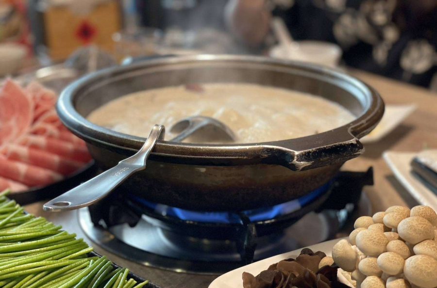 台北大巨蛋周邊美食推薦：揪上親友，品味不可錯過的特色火鍋饗宴！